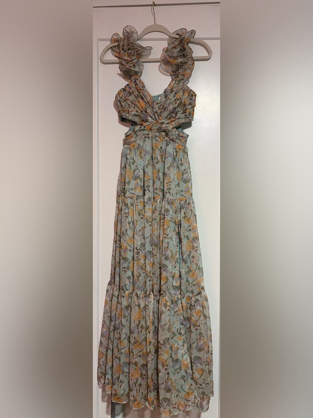 Astr Floral Maxi Dress in Sage, Yellow, and Mauve Size XS NWT